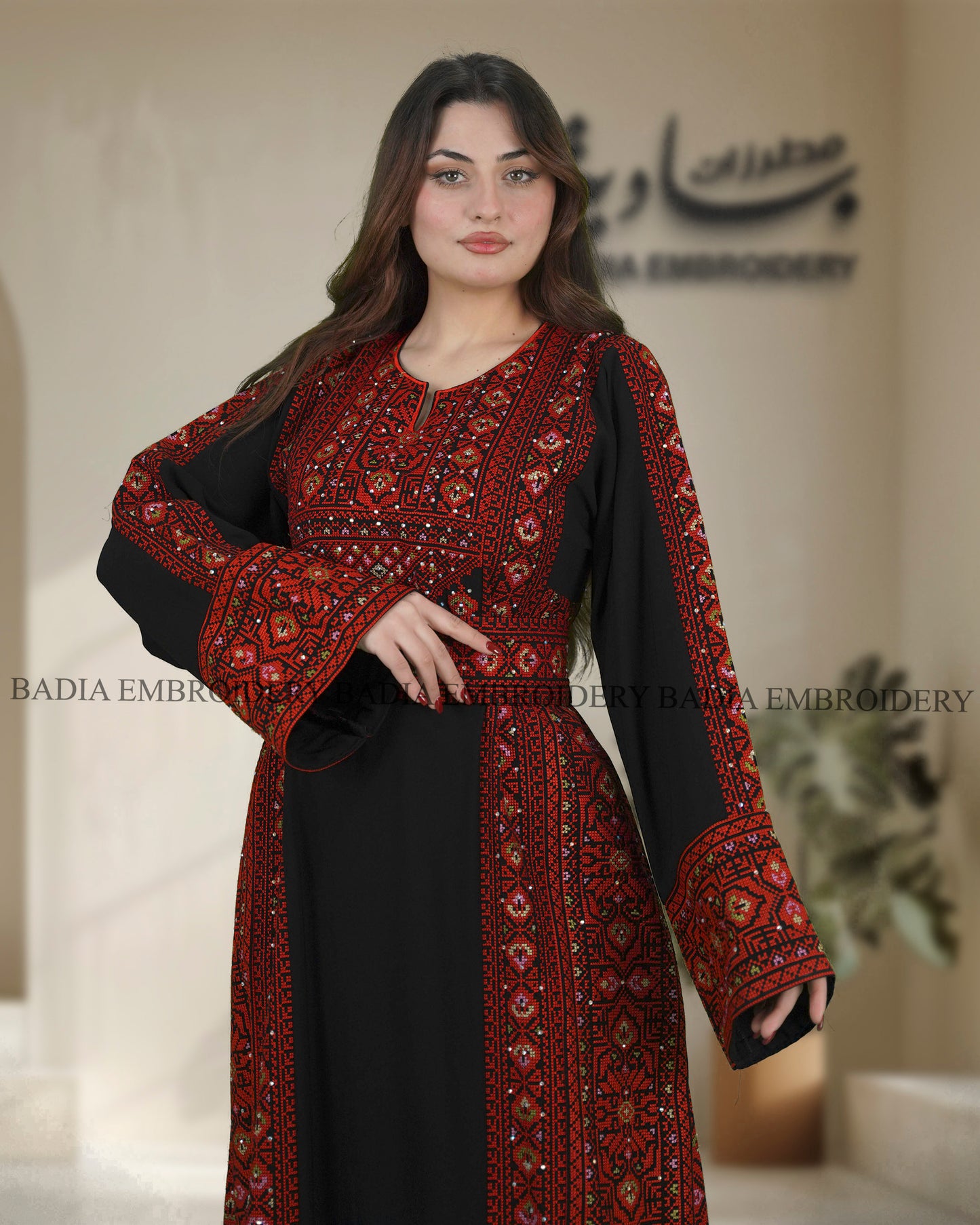 Elegant Black & Red Thobe
