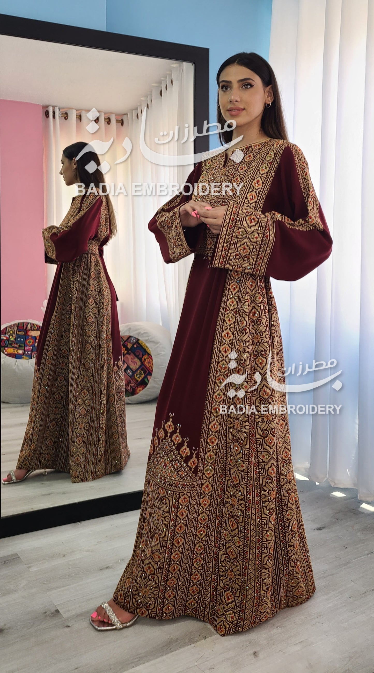 Elegant Burgundy & Gold Thobe