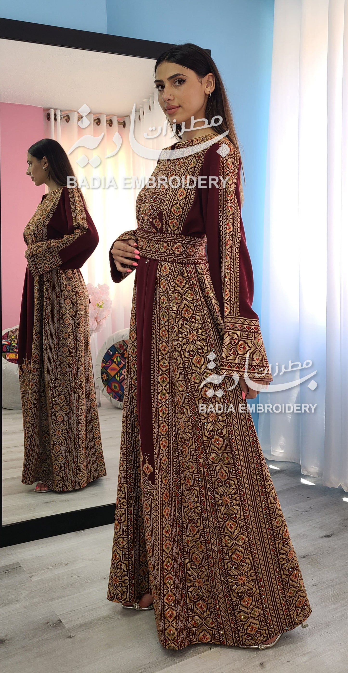 Elegant Burgundy & Gold Thobe