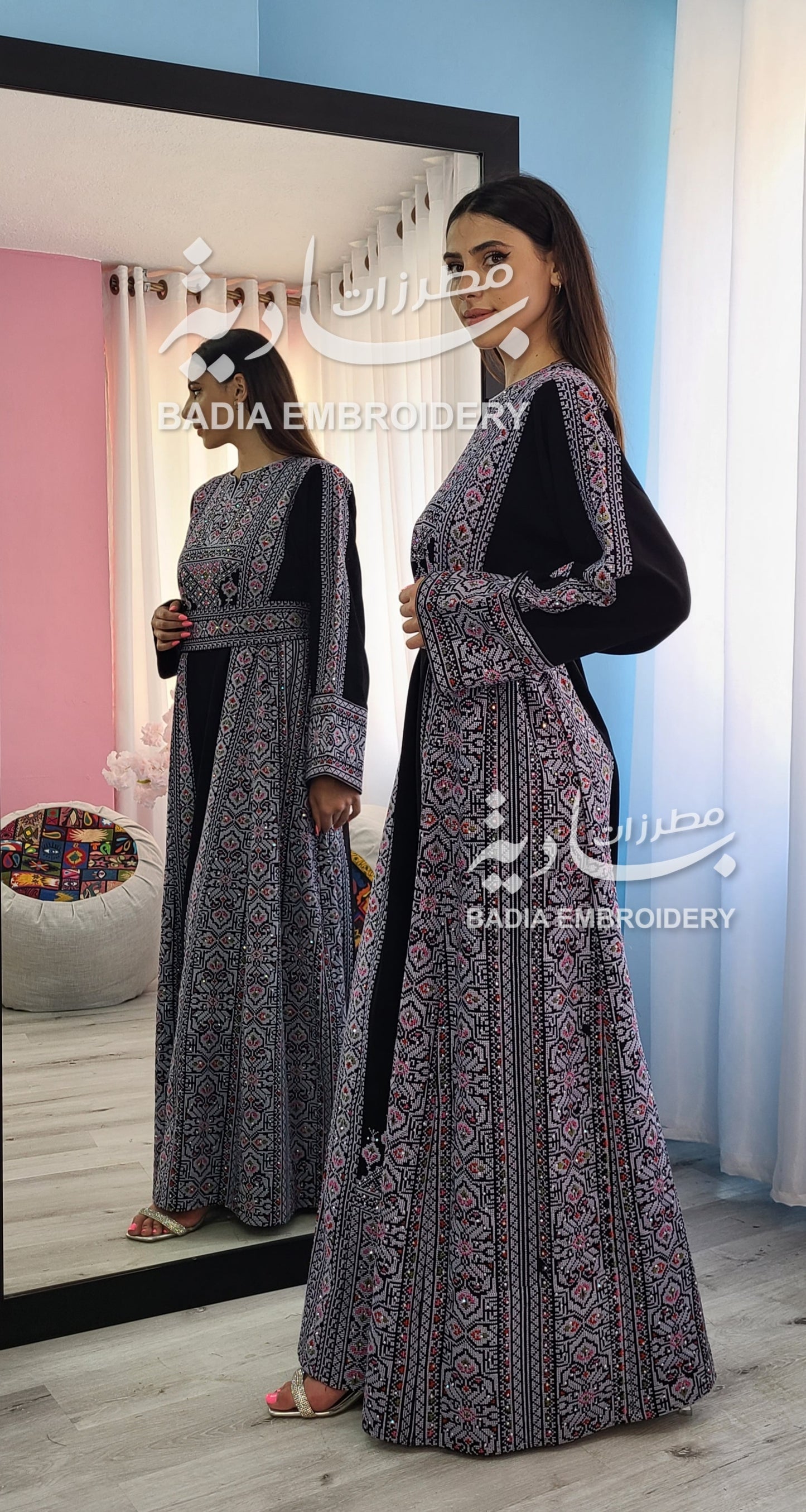 Elegant Black & Dark Blue Thobe