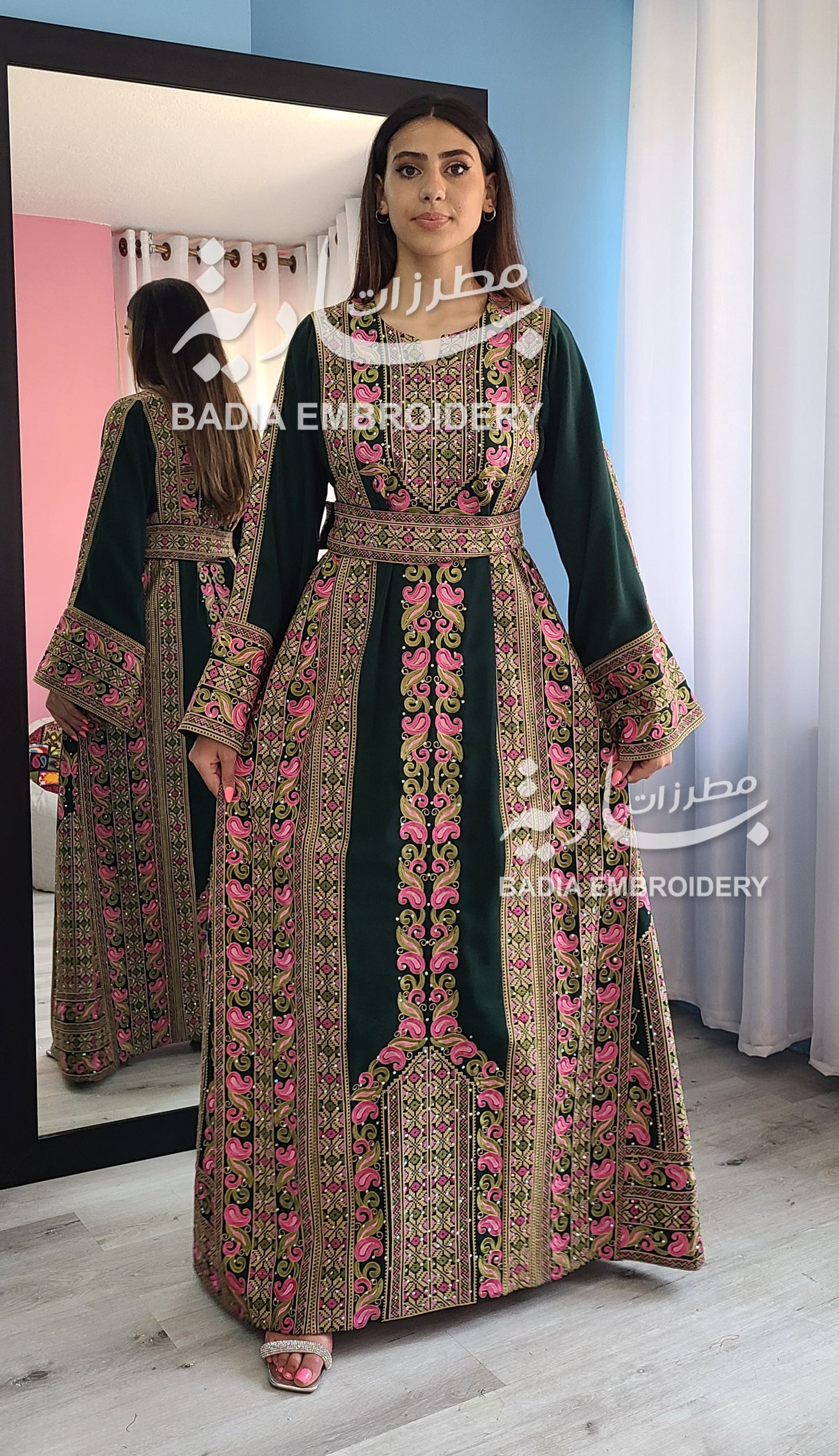 Elegant Green & Gold Thobe