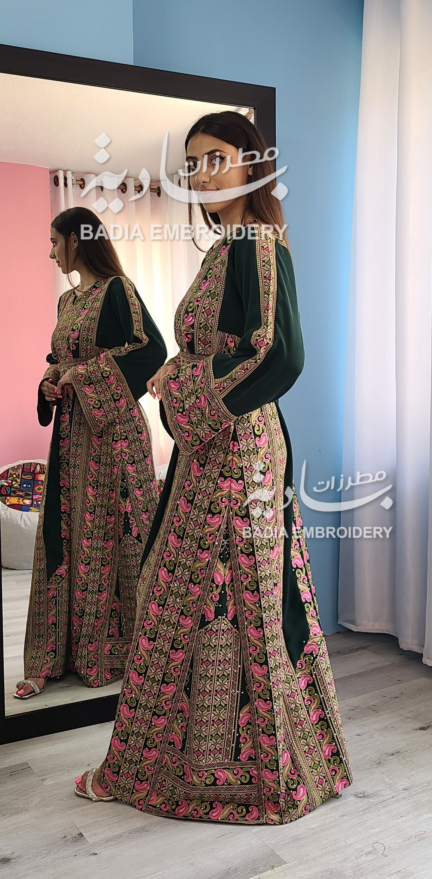 Elegant Green & Gold Thobe
