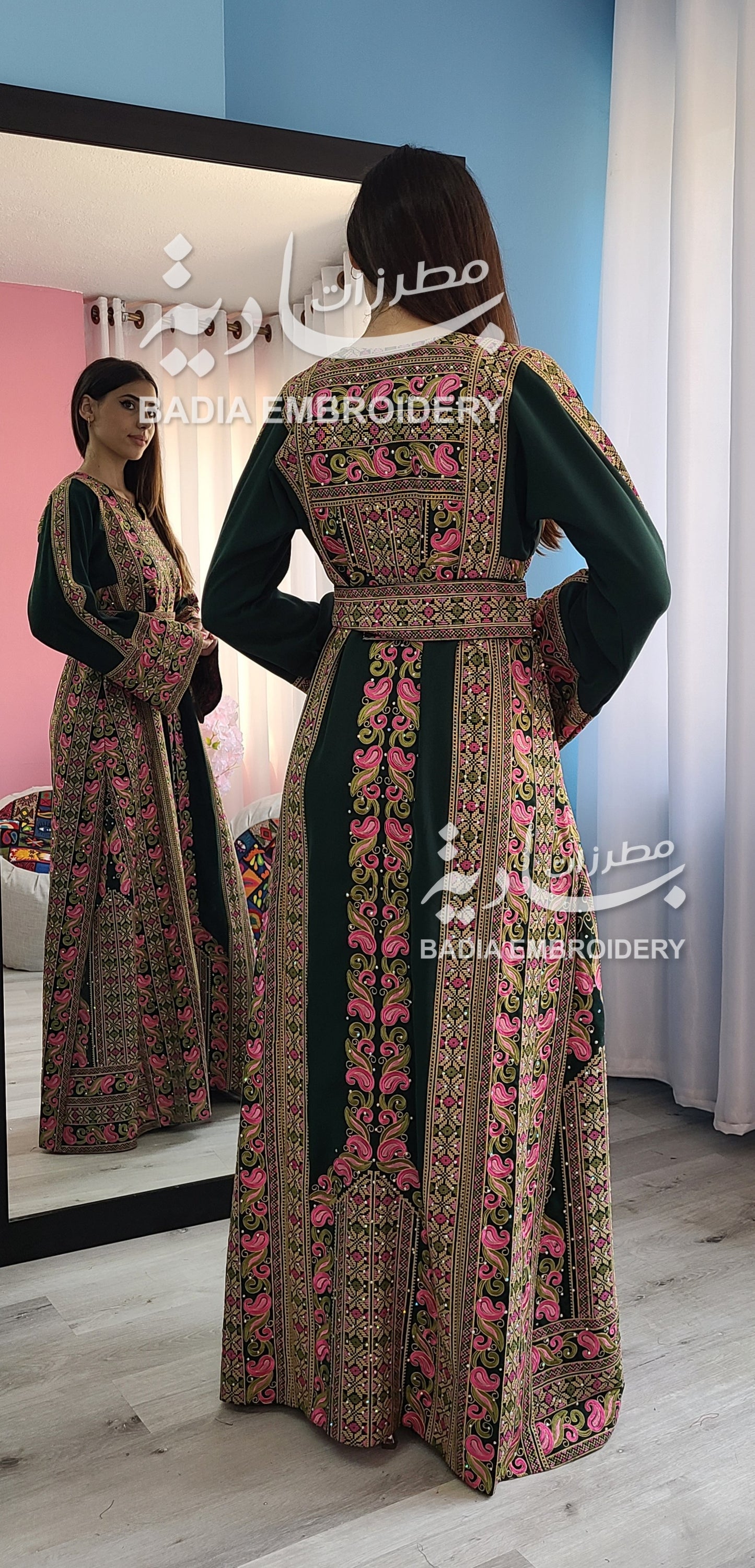Elegant Green & Gold Thobe