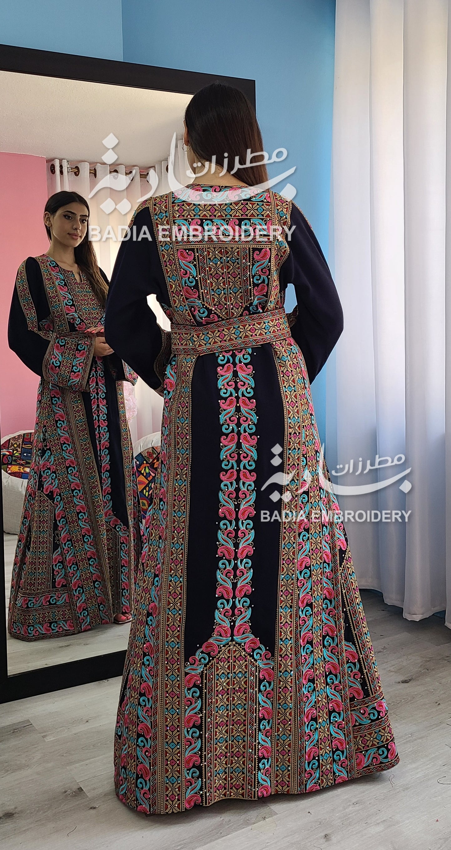 Elegant Blue & Gold Thobe