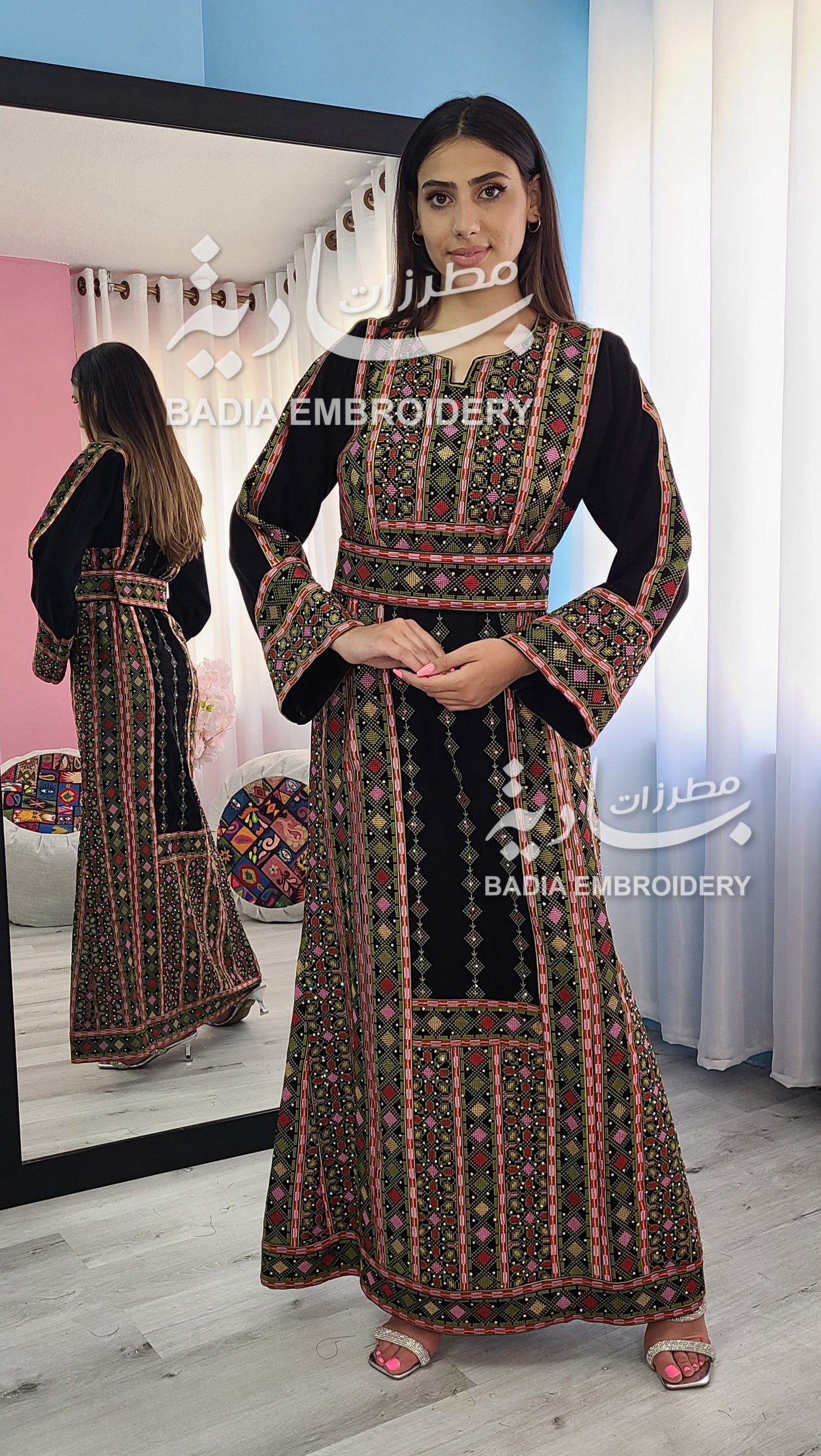 Elegant Black & Green Thobe