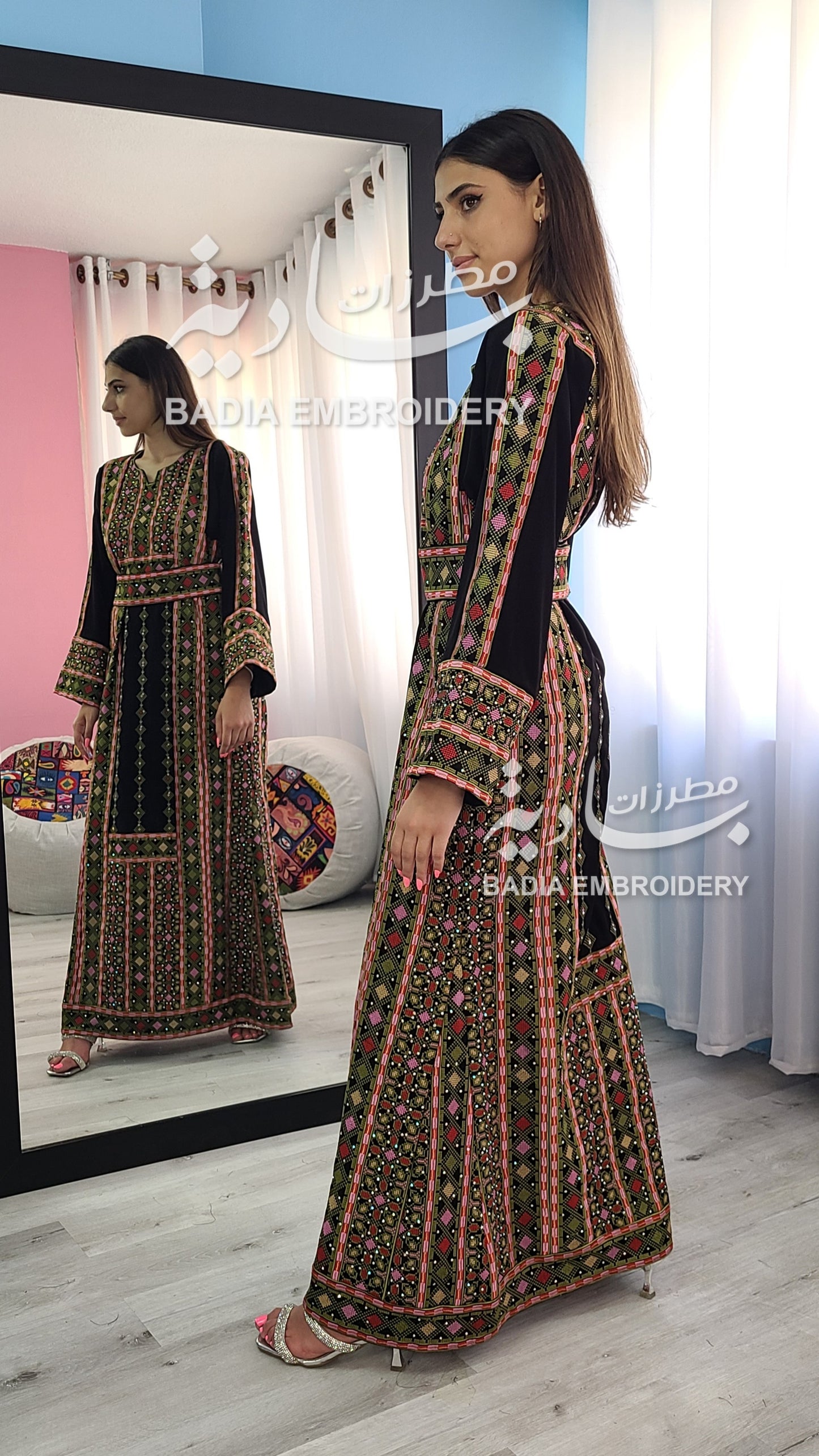 Elegant Black & Green Thobe