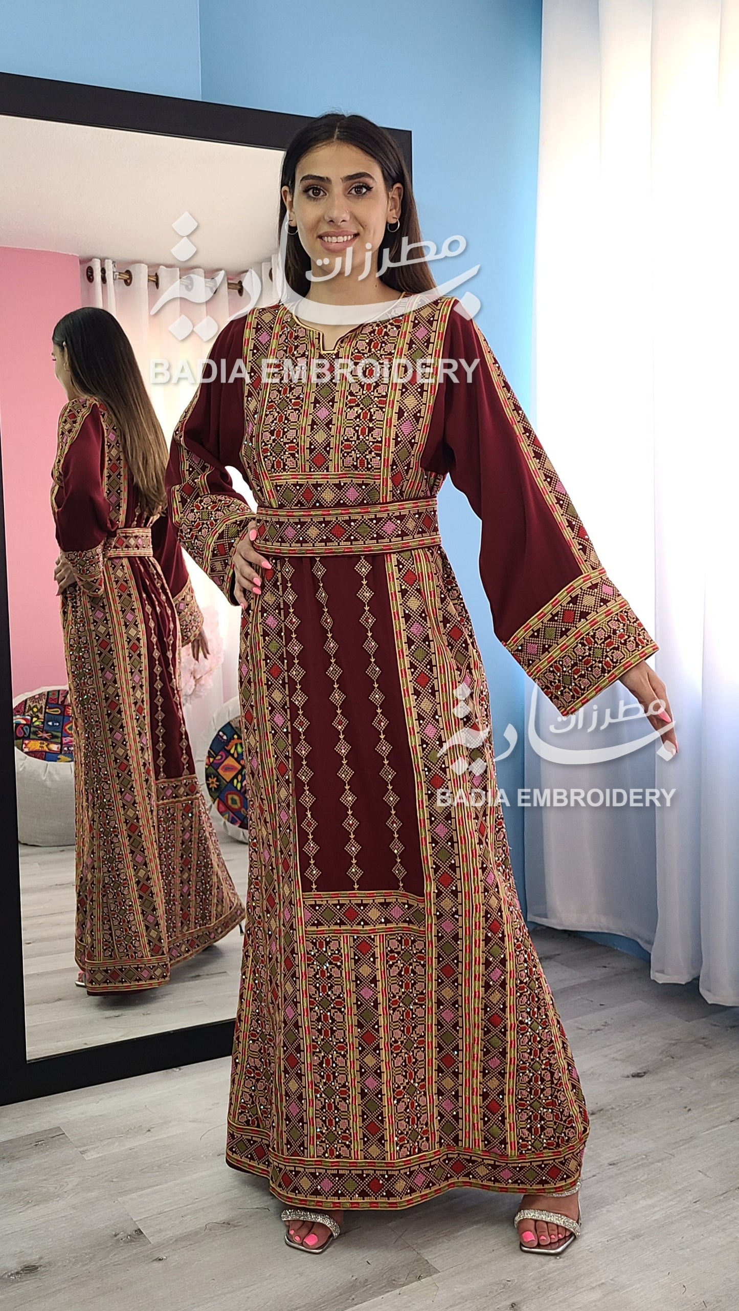 Elegant Burgundy & Gold Thobe