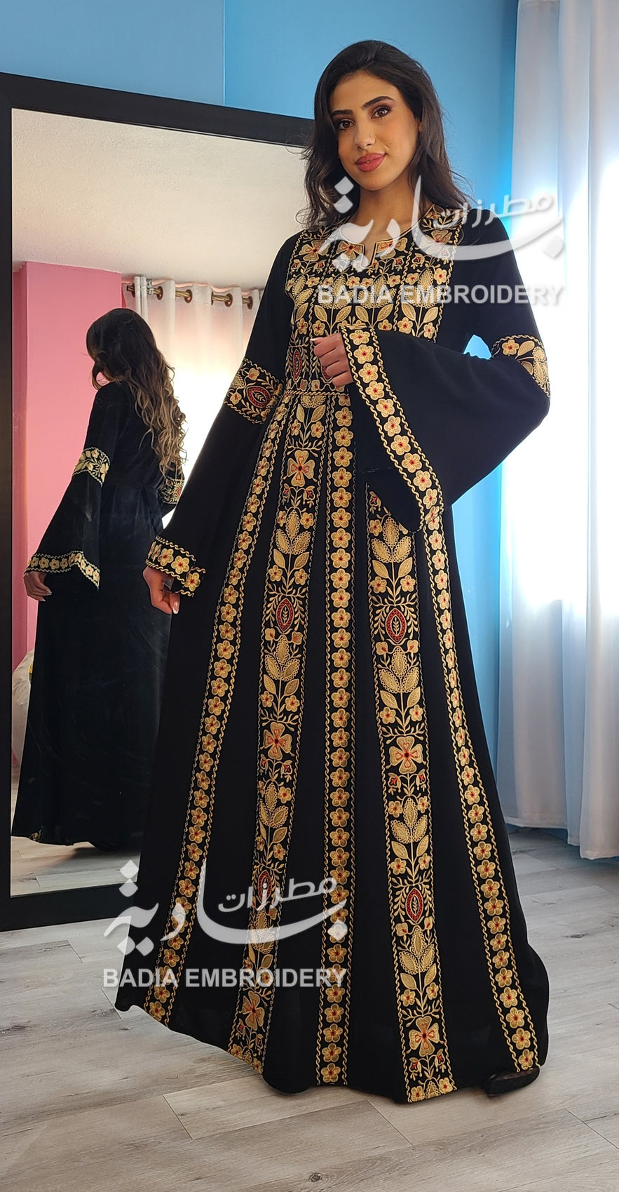 Beautiful Traditional Gold Thobe
