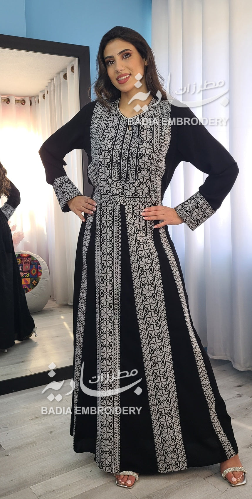 Beautiful Traditional Sliver Thobe