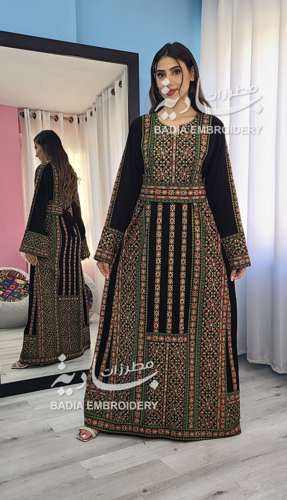 Elegant Black & Green Thobe