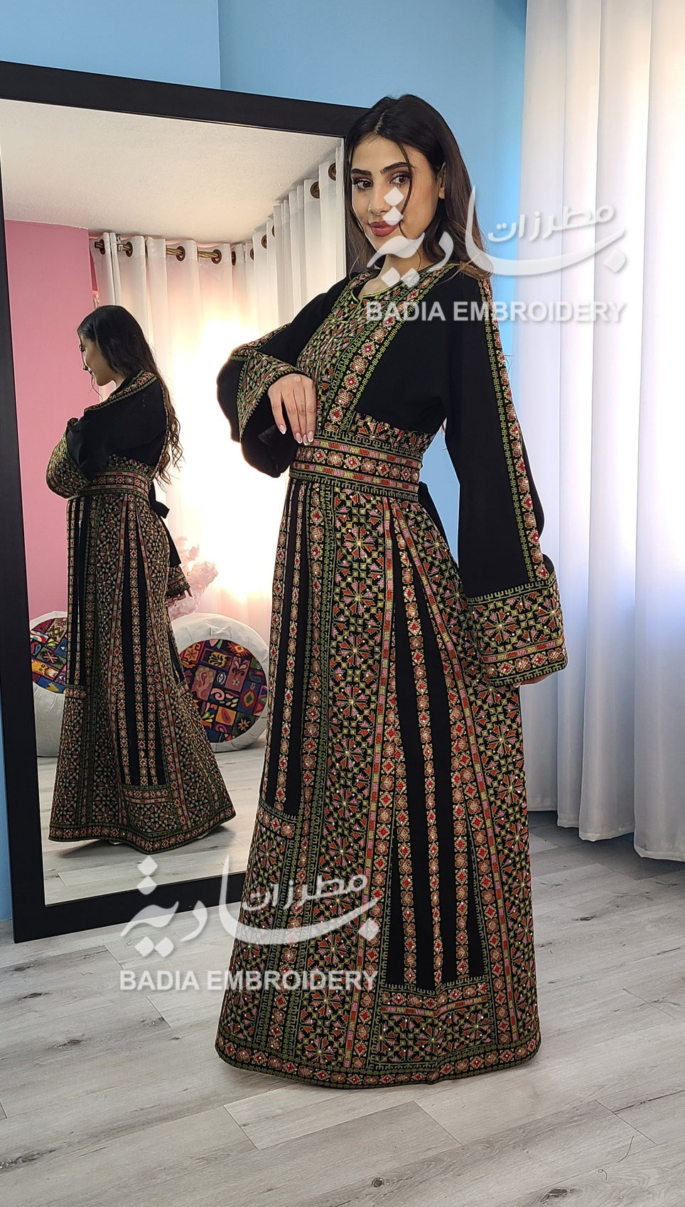 Elegant Black & Green Thobe