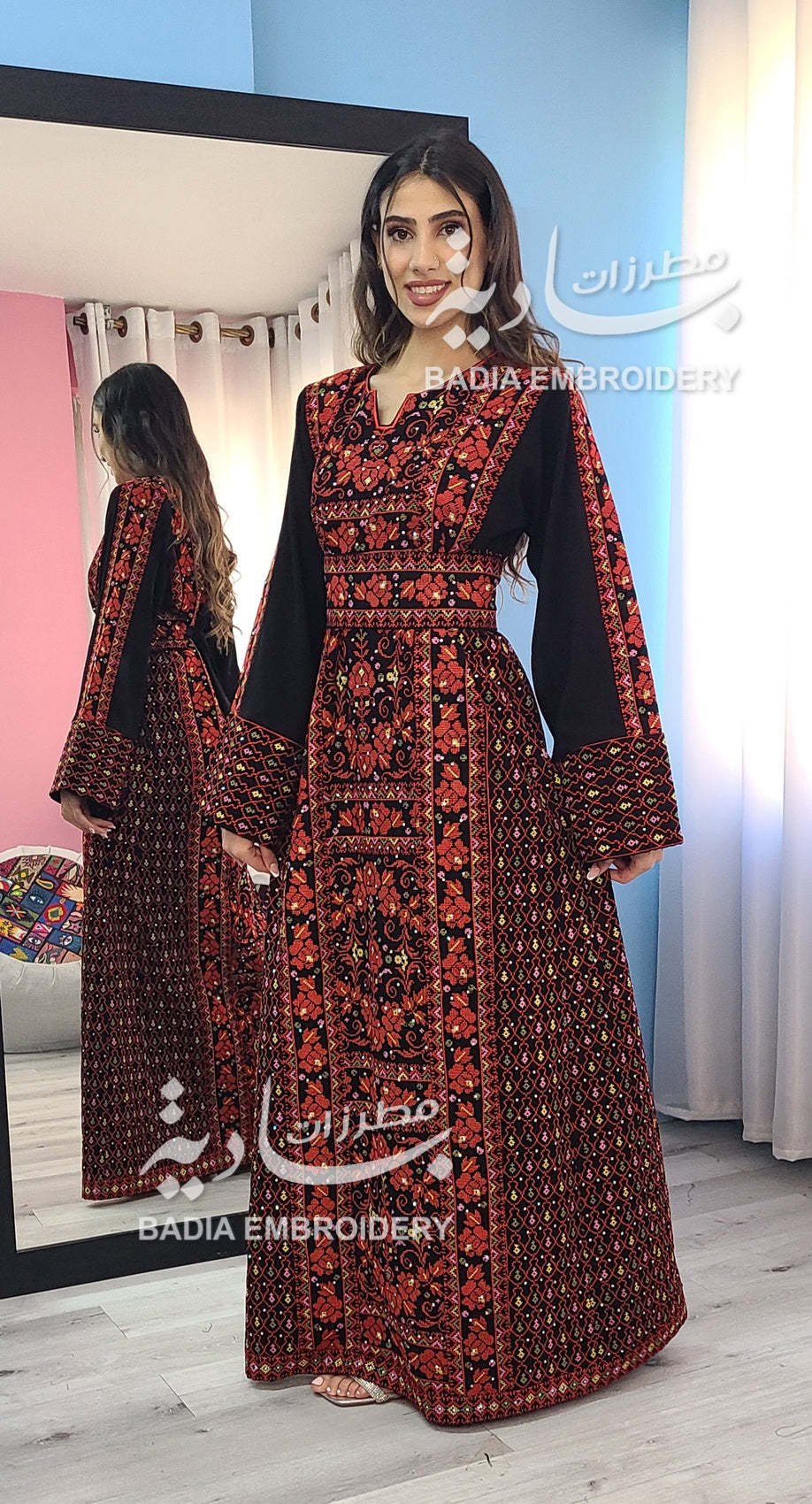 Elegant Black & Red Thobe