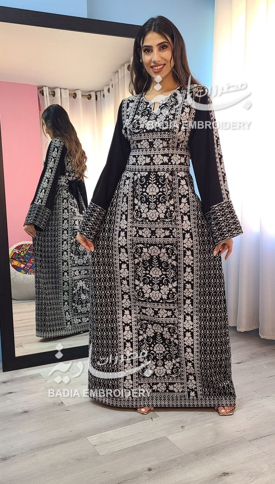 Elegant Black & Solid silver Thobe