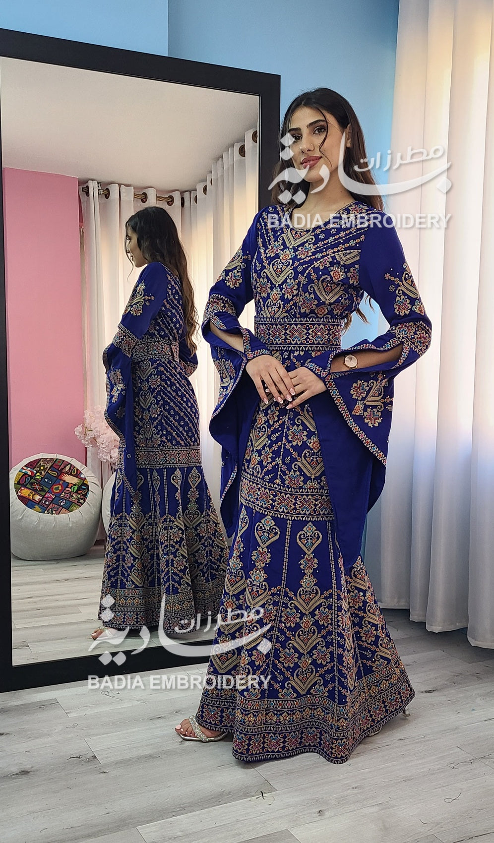 Elegant Navy Blue & Gold Mermaid Thobe