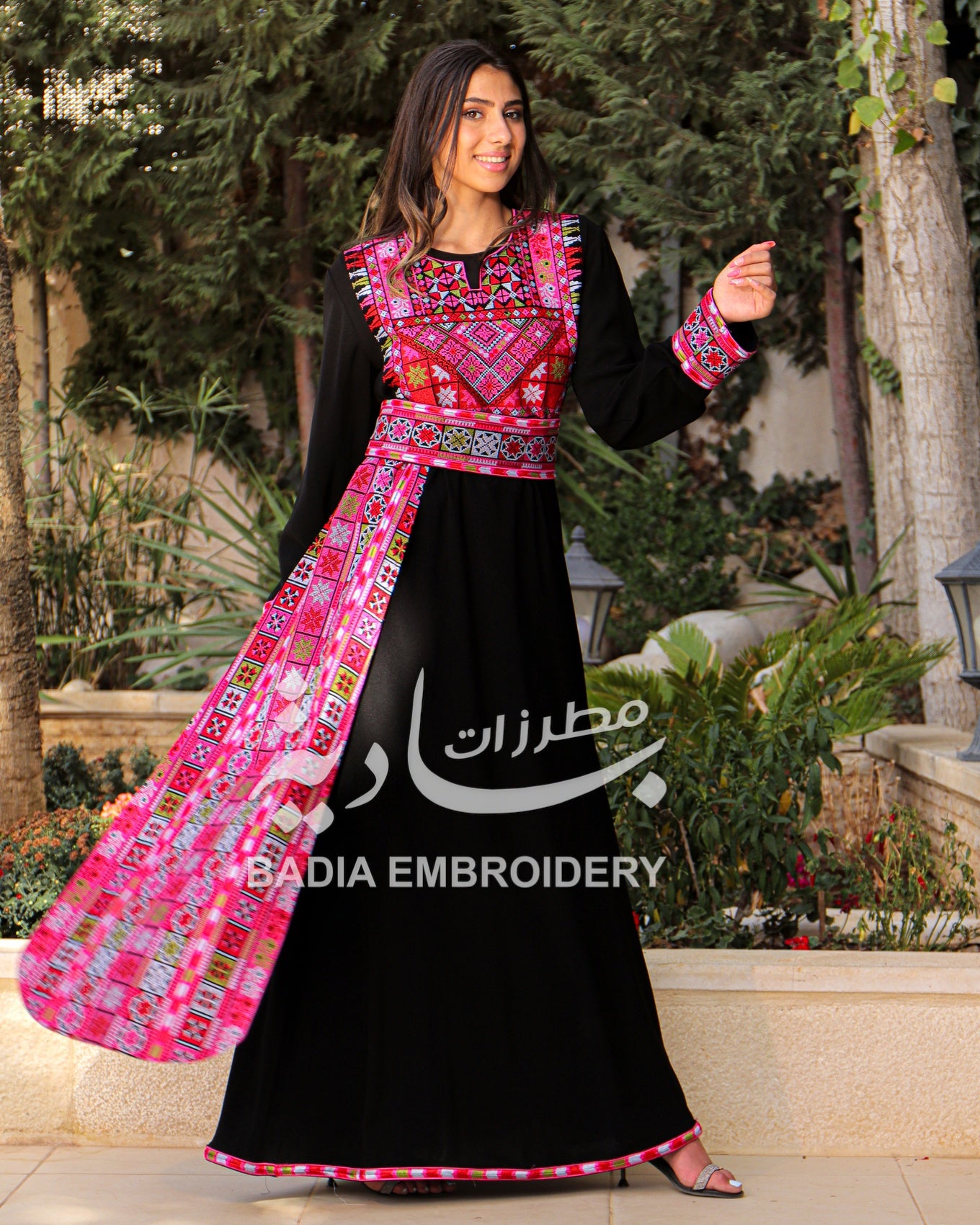 Elegant Colored Black Thobe