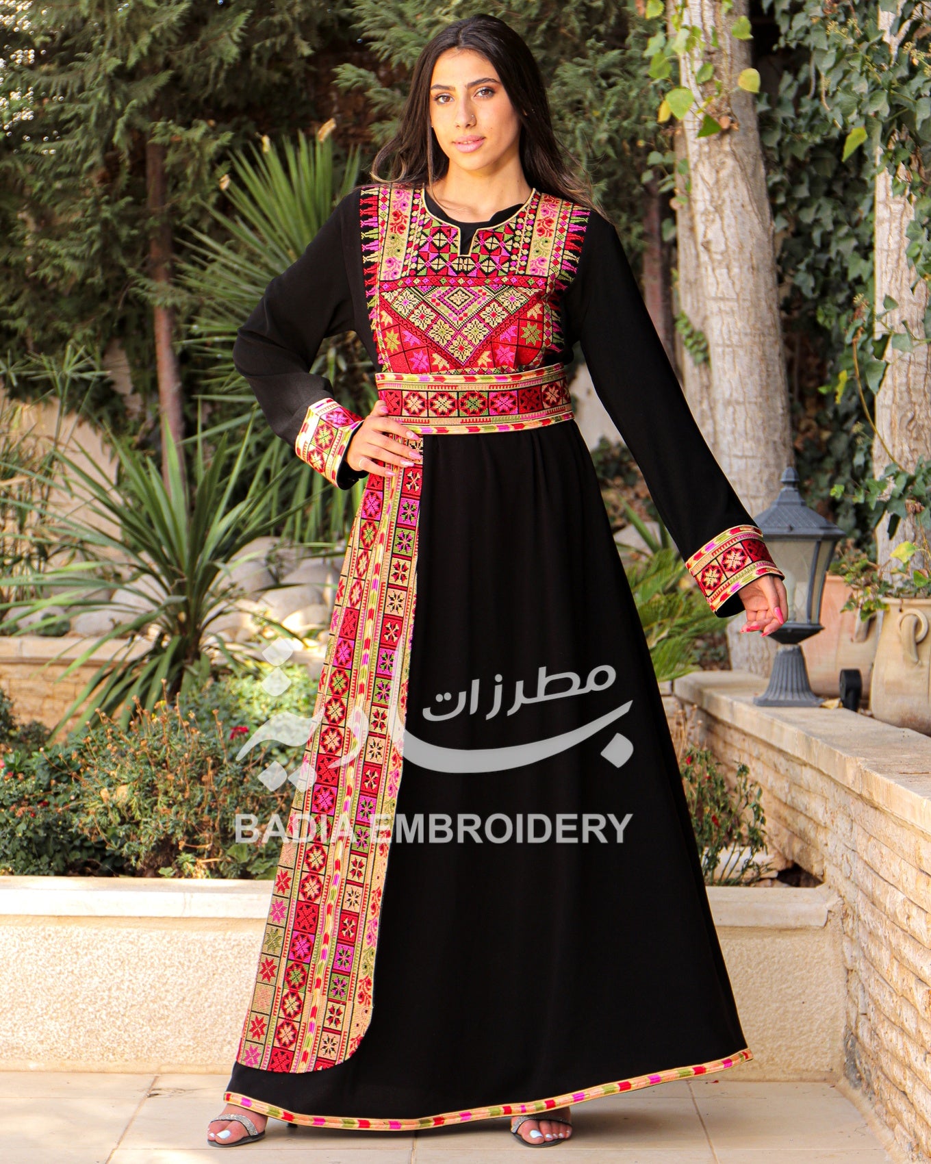 Elegant Colored Black Thobe