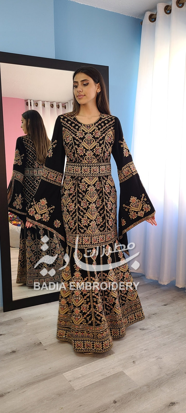 Elegant Black & Gold Mermaid Thobe