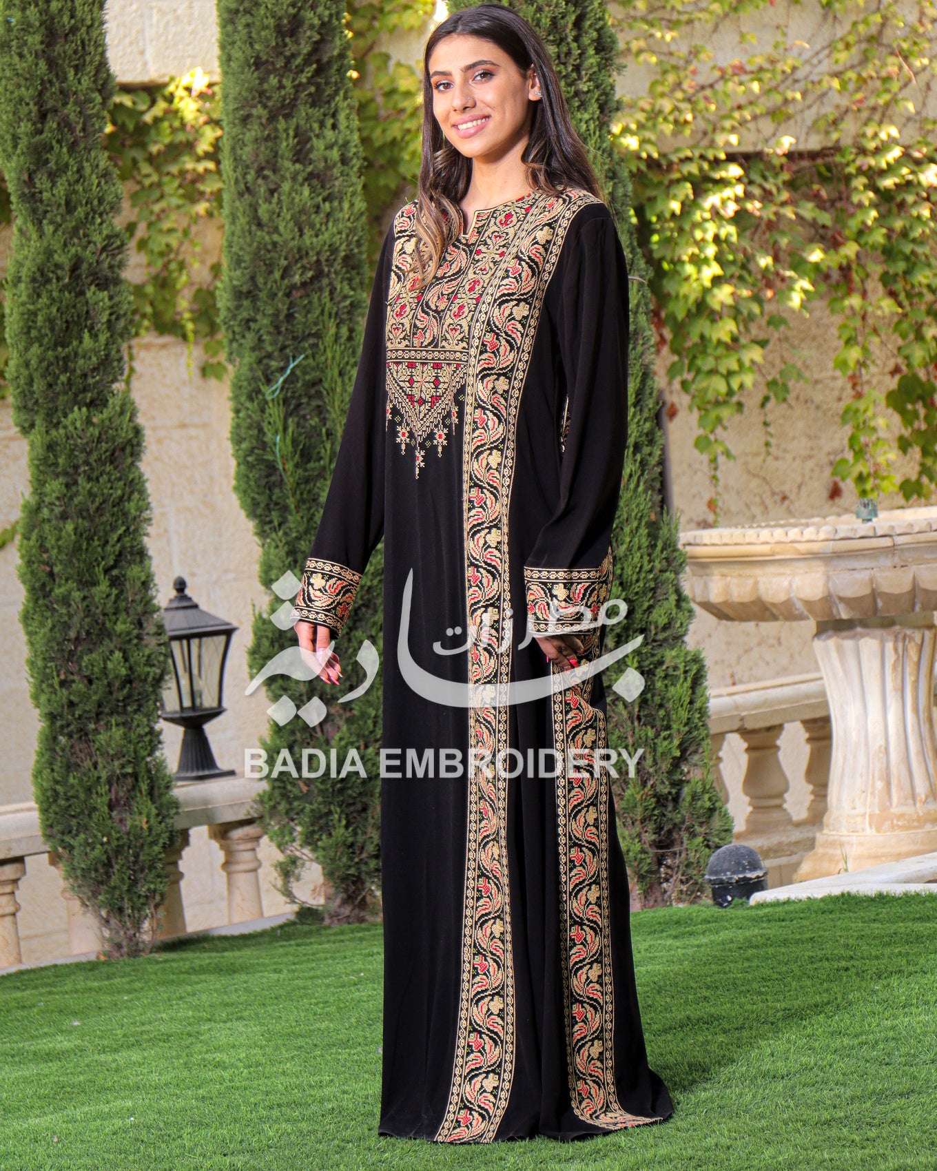Beautiful Traditional Gold Thobe
