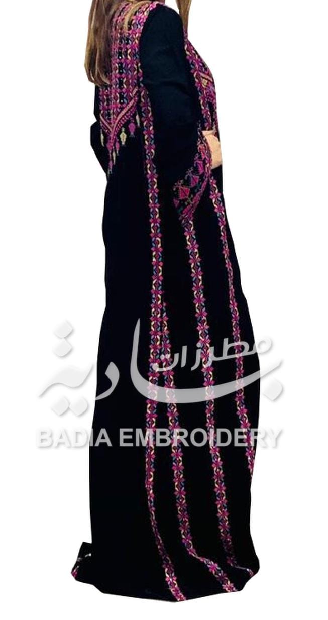 Elegant Black & Pink Thobe