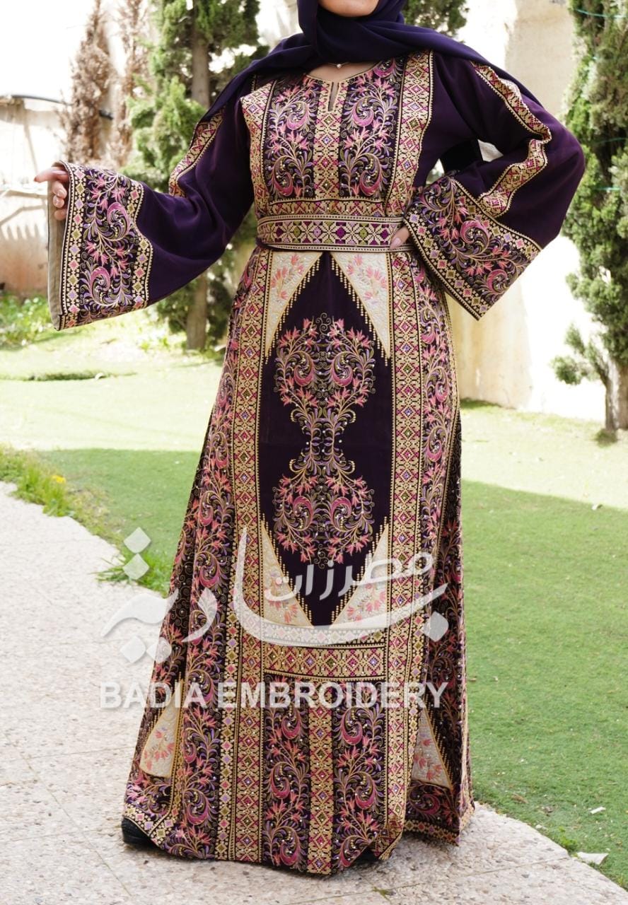 Elegant Maron & Gold Thobe
