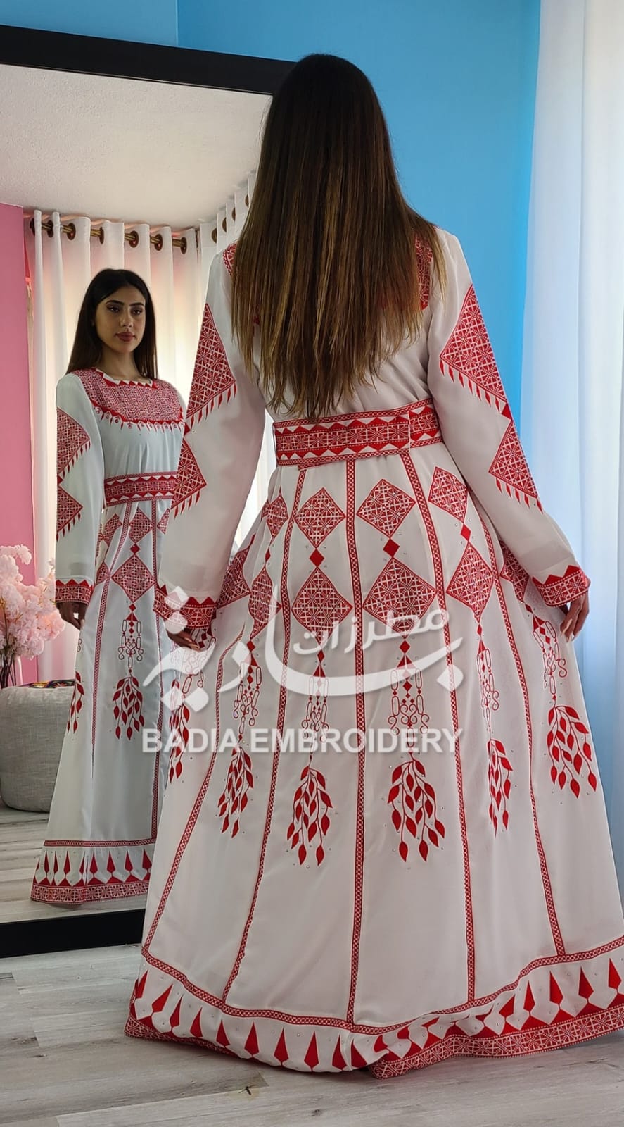 Modern White & Red Thobe