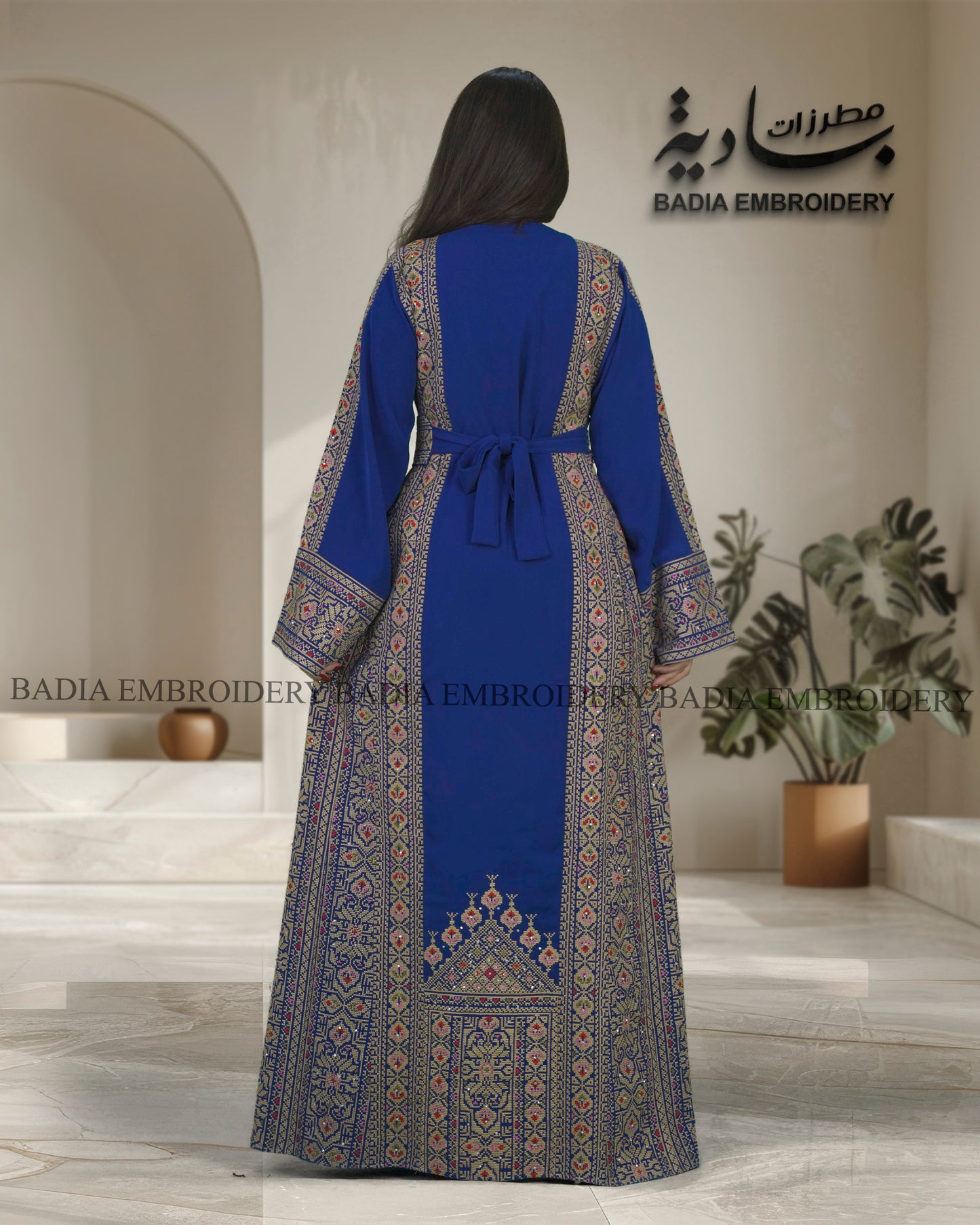 Elegant Navy Blue & Gold Thobe