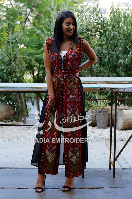 Elegant Embroidered Abaya Bisht