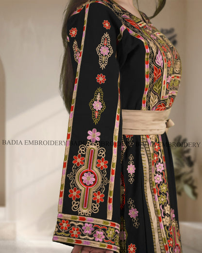 Elegant Thobe With Saya / Satin & Reversible Belt