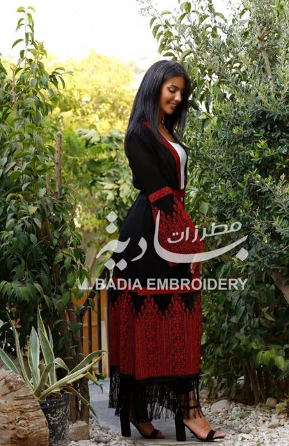 Elegant Embroidered Abaya Bisht