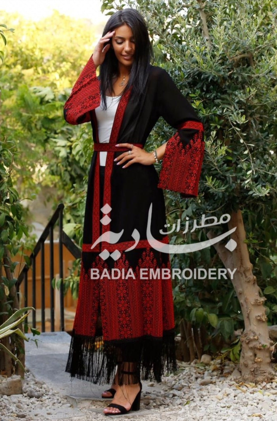 Elegant Embroidered Abaya Bisht