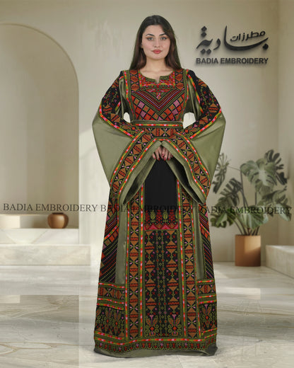 Elegant Thobe With Saya / Satin & Reversible Belt