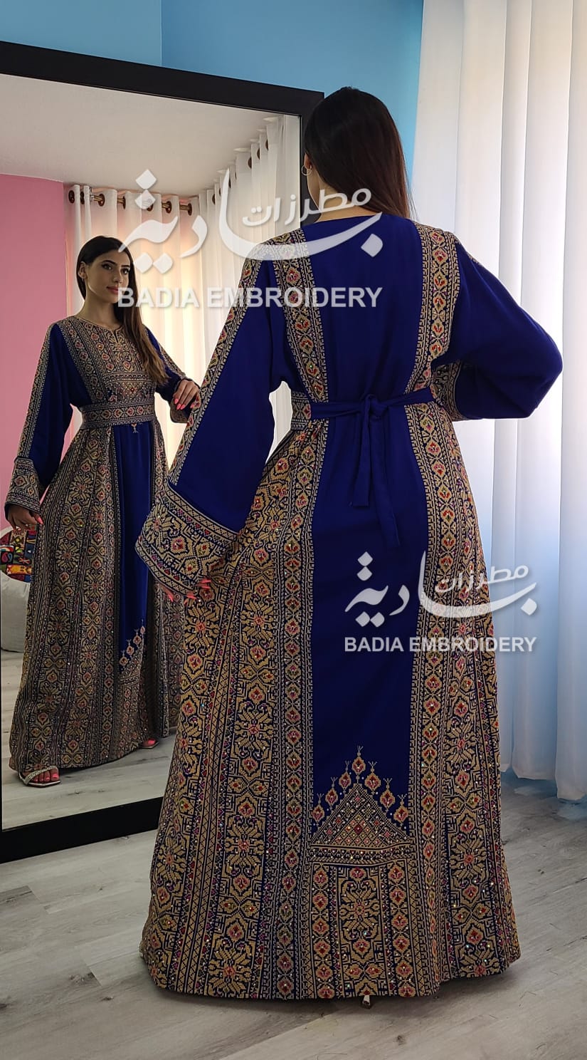 Elegant Navy Blue & Gold Thobe