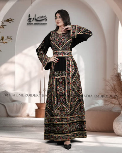 Elegant Black & Gold Thobe